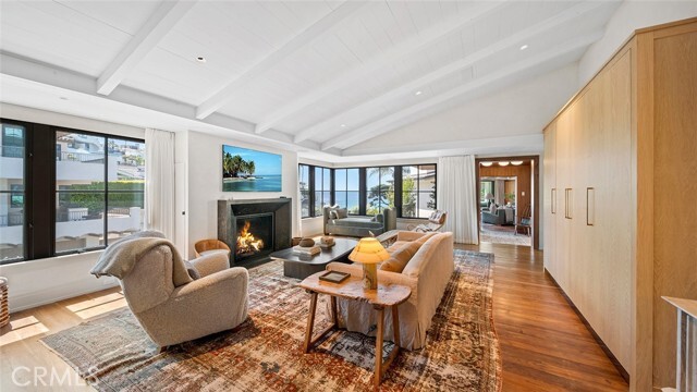 Building Photo - 27 Emerald Bay
