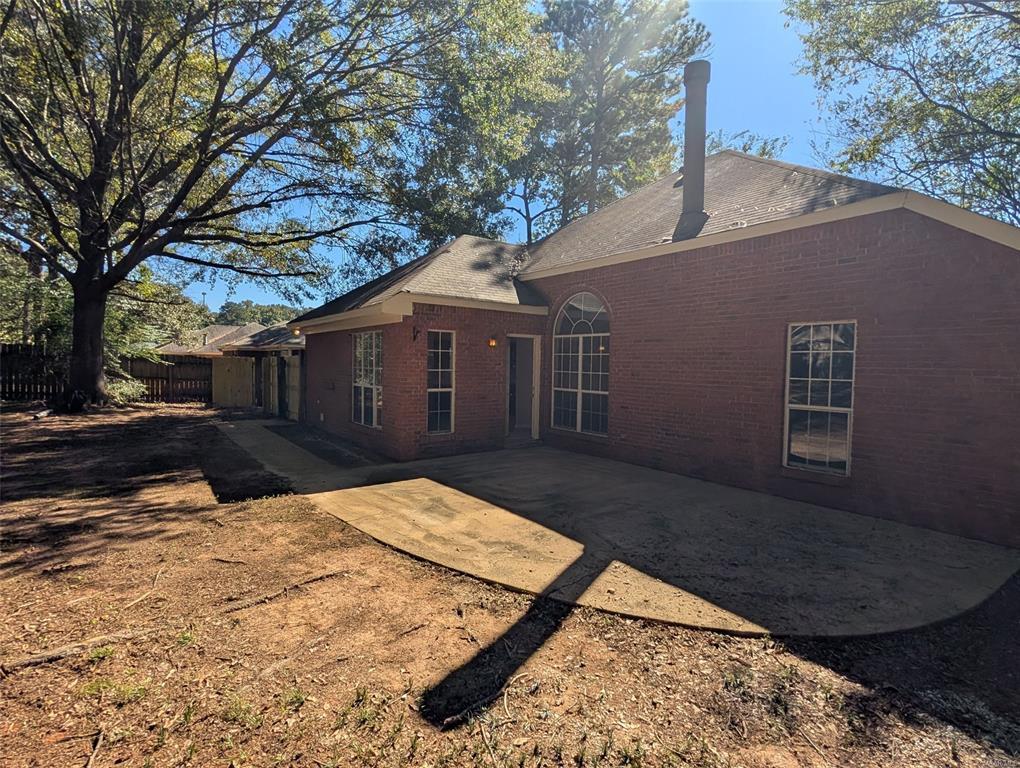 Building Photo - 45 Honeysuckle Ct