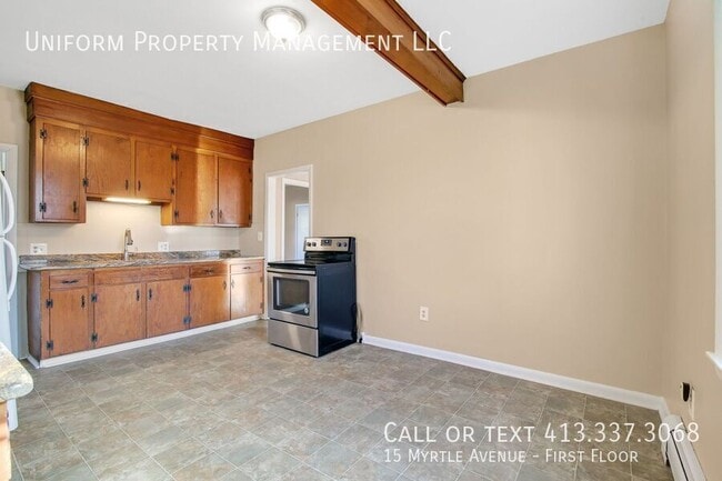 Building Photo - 15 Myrtle Ave