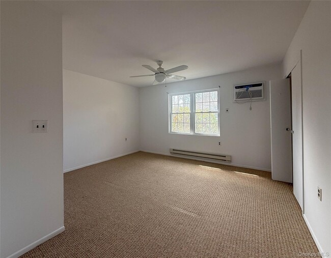 Building Photo - 1000 9th St