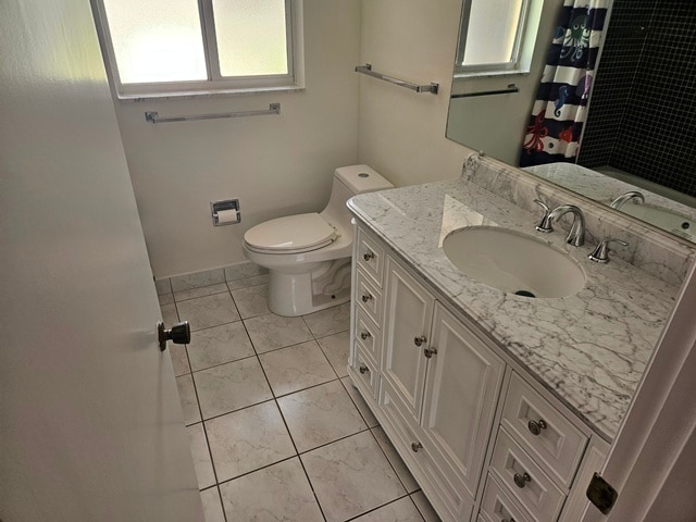 Building Photo - 8040 Canterbury Cir