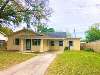 Building Photo - HUGE Lakeland 3BR/1BA w/Carport in Nice Re...