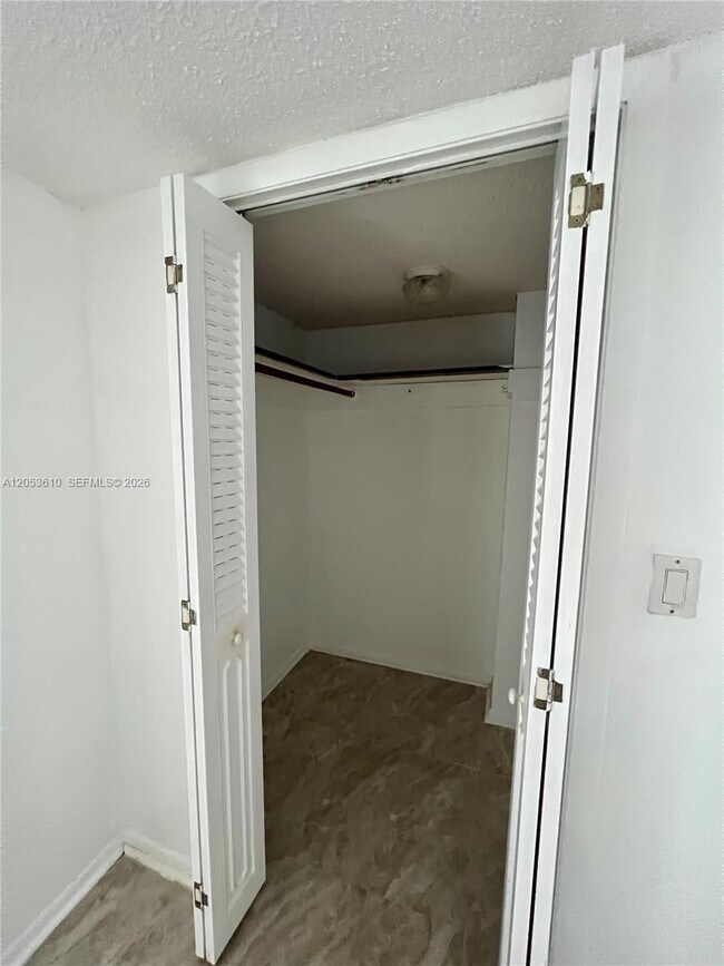 Building Photo - 5838 Collins Ave