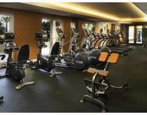 Building Photo - 550 Okeechobee Blvd