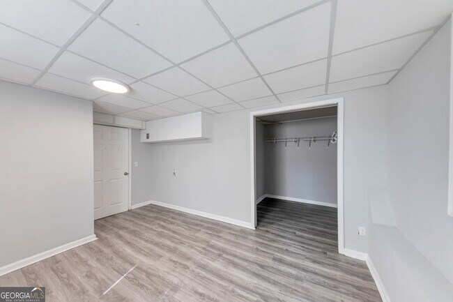 Building Photo - 2764 Veltre Pl SW