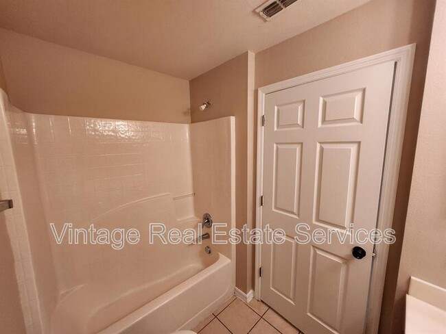 Building Photo - 13407 Copper Head Dr