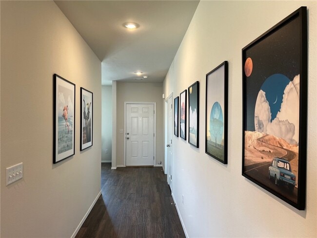 Building Photo - 2960 W McLaren Dr