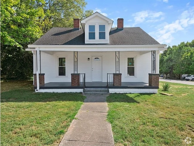 Building Photo - 629 Jackson St