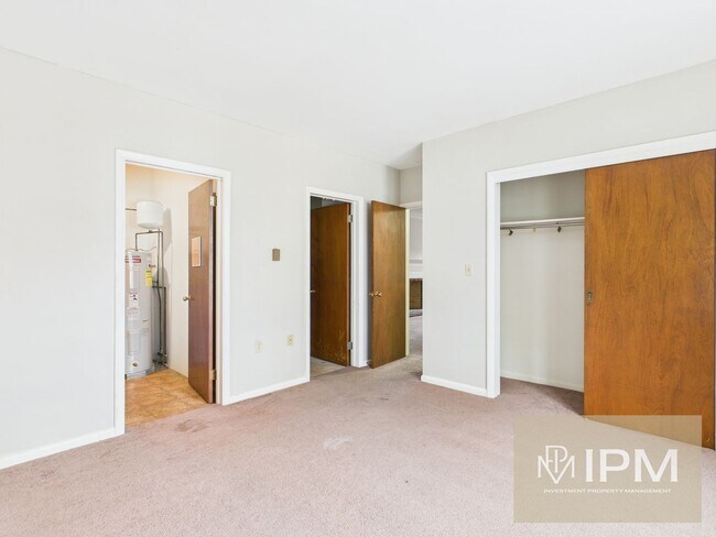 Building Photo - 45 S Main St