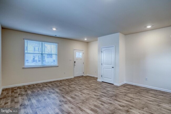 Building Photo - 67 Bostick Ln