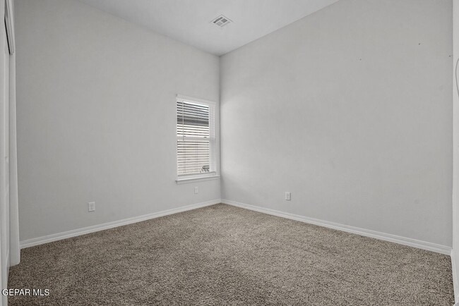 Building Photo - 13757 Villa Vista Ave