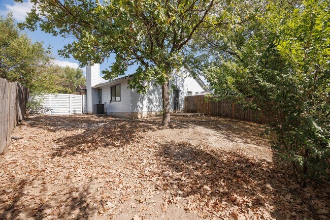 Building Photo - Charming 3-Bedroom Home in North Austin!