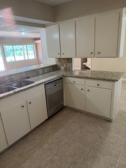 Building Photo - 6006 Bermuda Dunes Dr