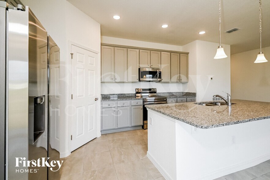 Building Photo - 209 Windsor Reserve Dr