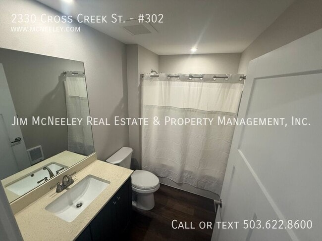 Building Photo - 2330 Cross Creek St