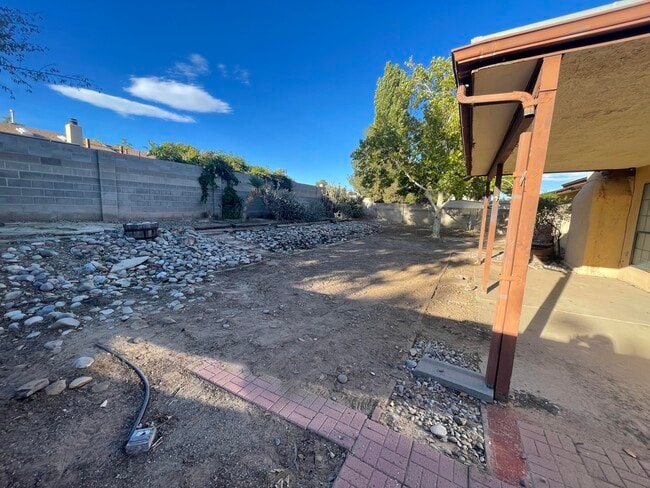 Building Photo - 5301 Sooner Trail NW