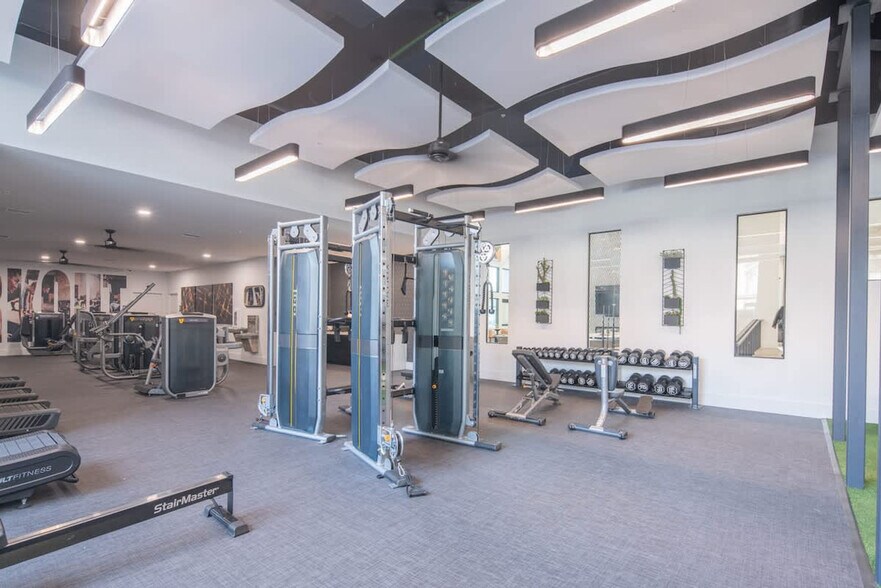 Building Photo - 7900 E Princess Dr