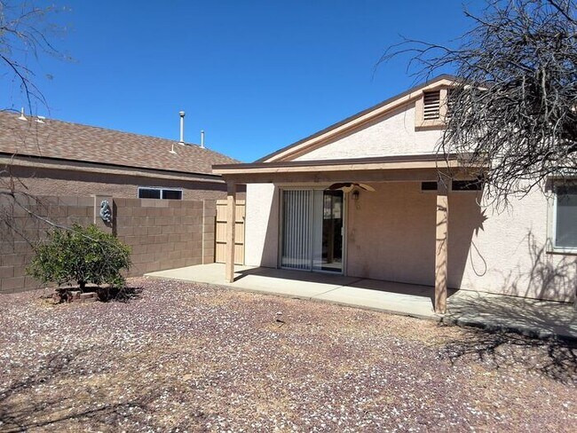 Building Photo - 7384 E Cross Ridge Pl
