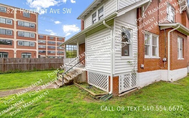Building Photo - 821 Howbert Ave SW