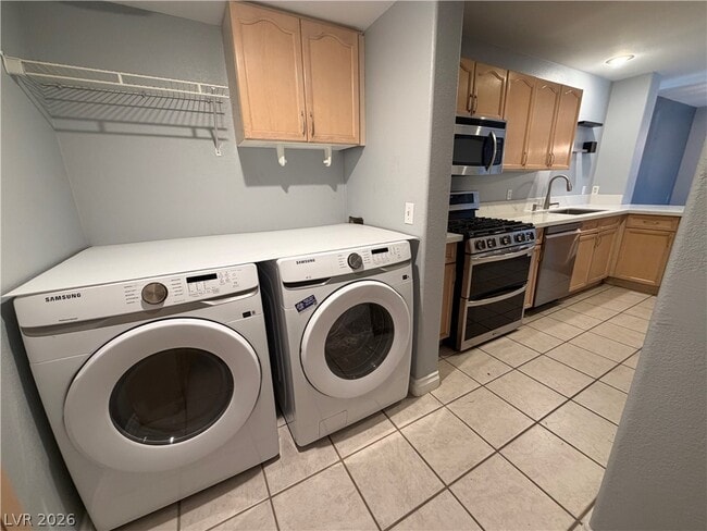 Building Photo - 9648 Silver City Dr