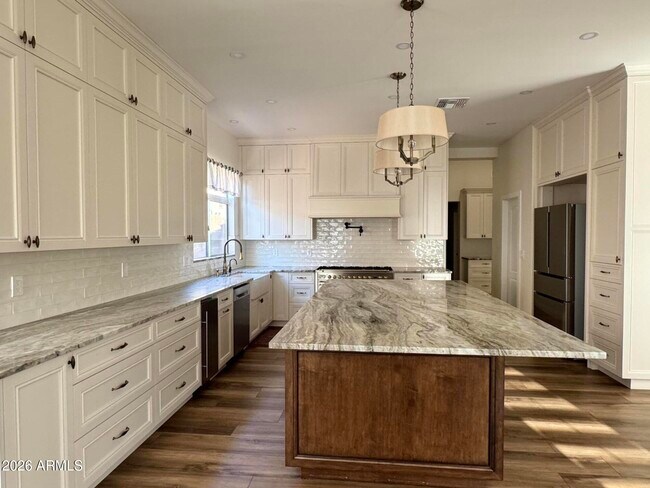 Building Photo - 22366 N 68th Dr