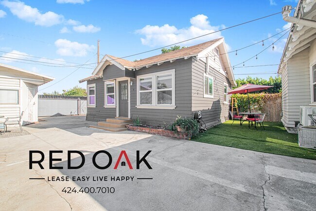 Building Photo - 2928 S Halldale Ave