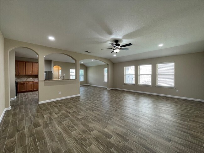 Building Photo - 6110 Moran Crest Dr