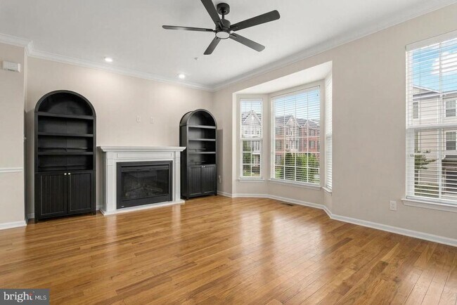 Building Photo - 1056 Pipistrelle Ct