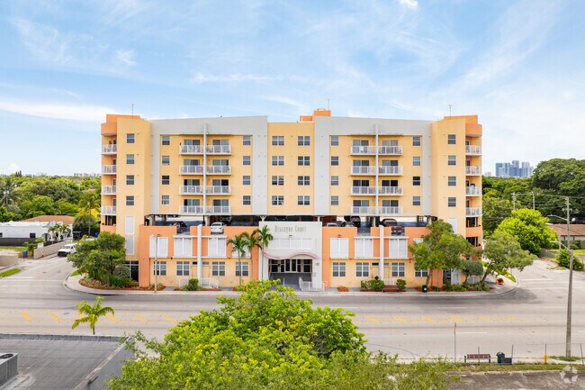 Building Photo - Biscayne Court Apartments