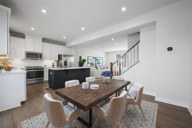 Building Photo - 505 Blackrock Blvd