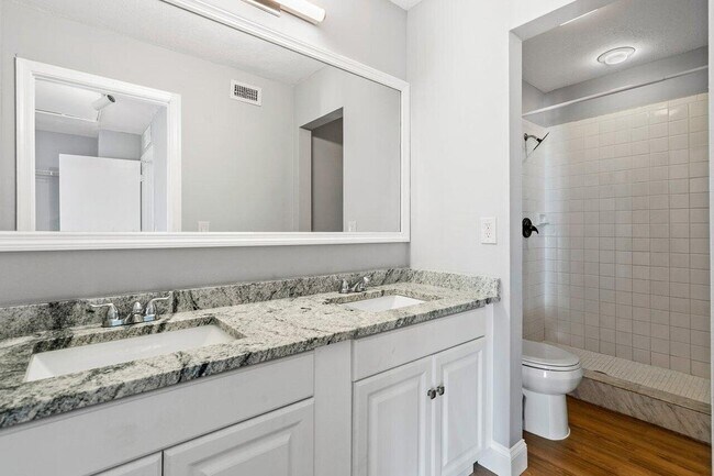 Building Photo - 1781 N Congress Ave