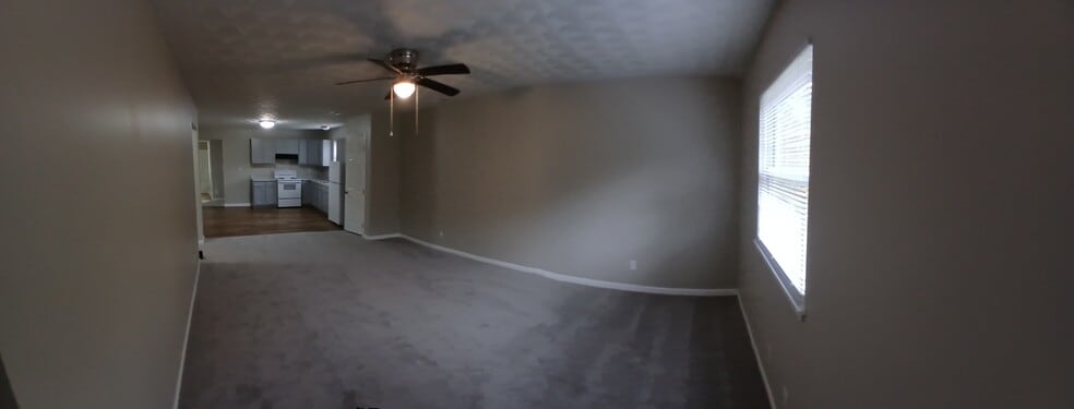 Building Photo - 120-122 Scotch Ct