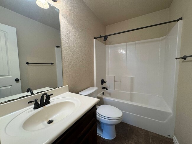 Building Photo - 6801 Deorsam Loop