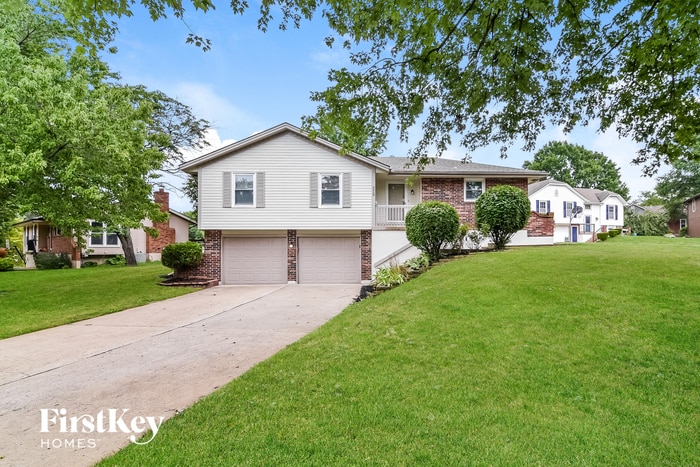 Primary Photo - 229 SE Brownfield Dr