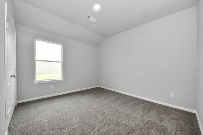 Building Photo - 288 Buckskin Dr
