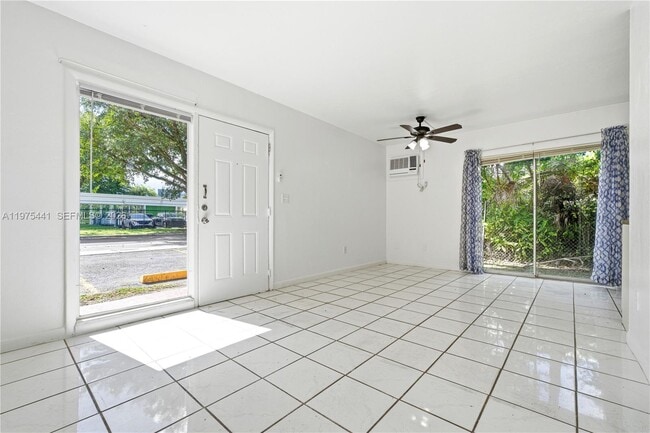 Building Photo - 1333 NW 15th St