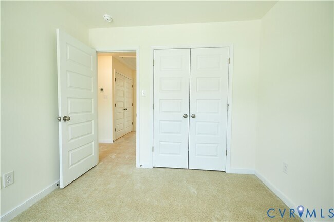 Building Photo - 216 Greenpark Rd