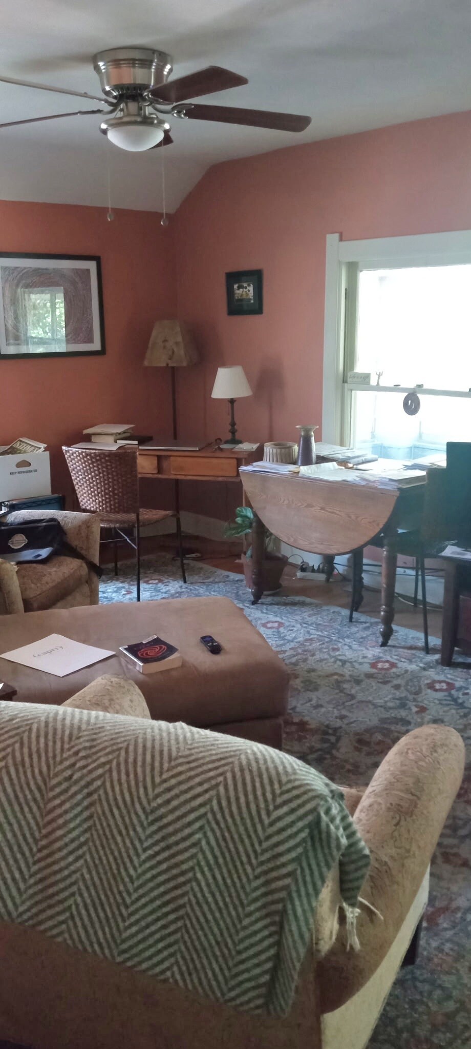 Living room - 2337 E Johnson St