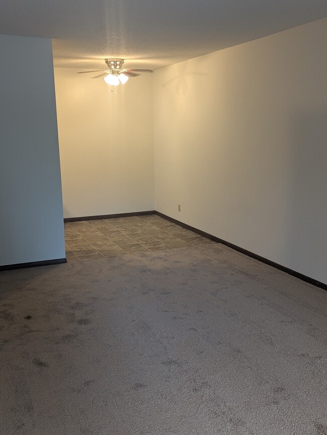 Building Photo - Wright Way Property