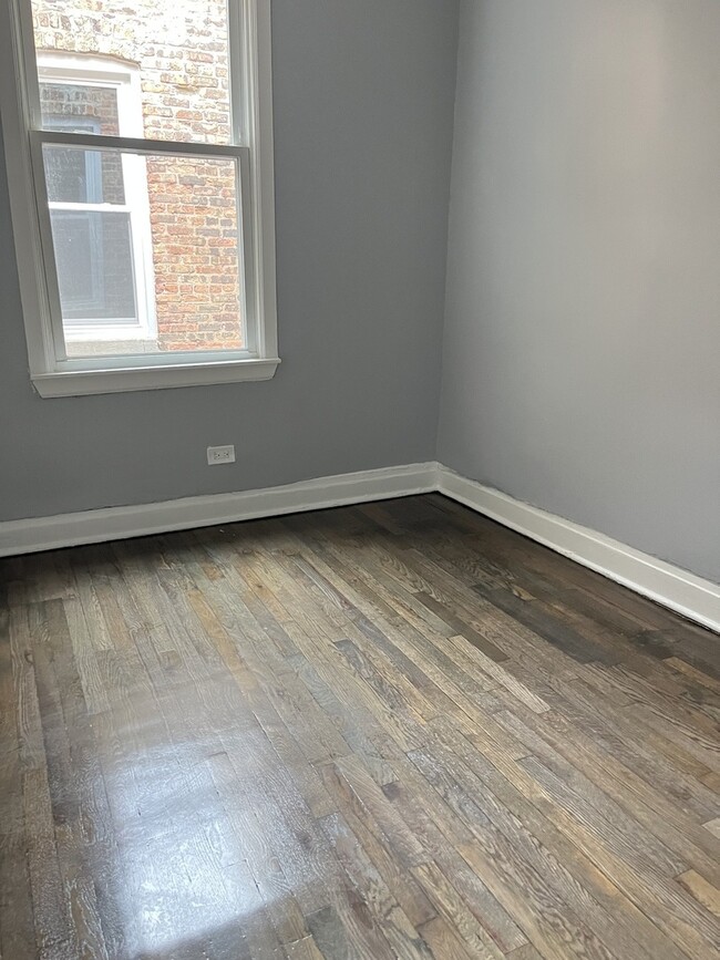 Building Photo - 3821 W Fillmore St