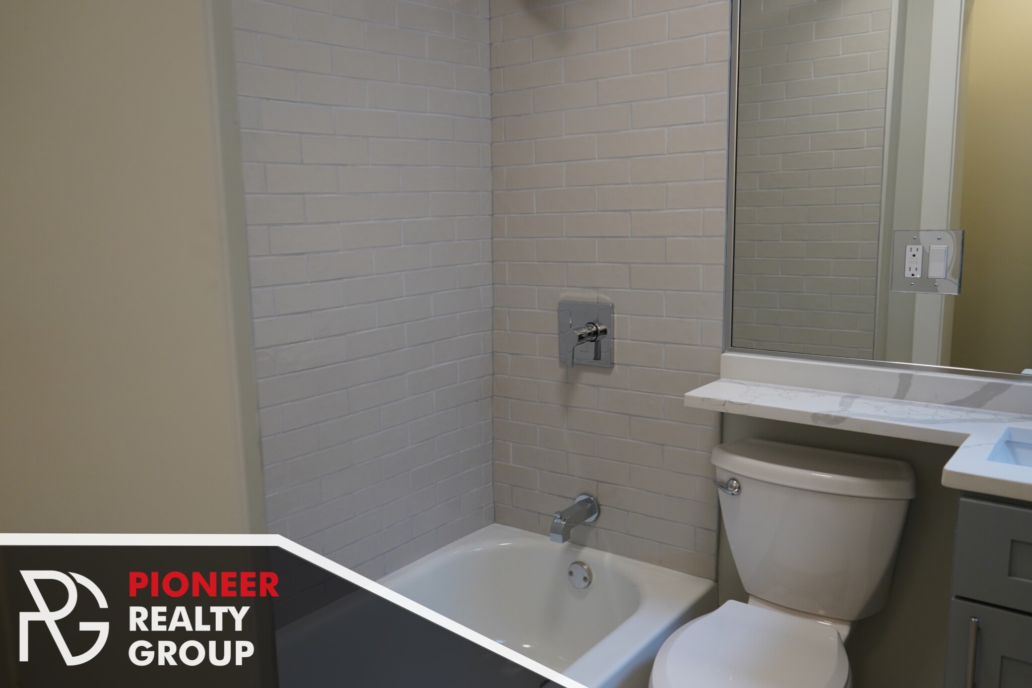 Building Photo - 501 W Belmont Ave