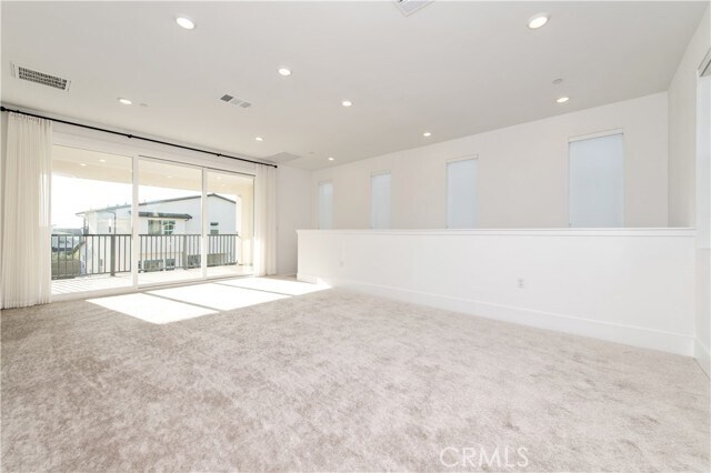 Building Photo - 246 Sora