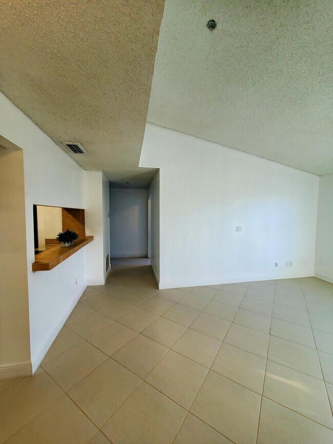 Building Photo - 2319 N Congress Ave