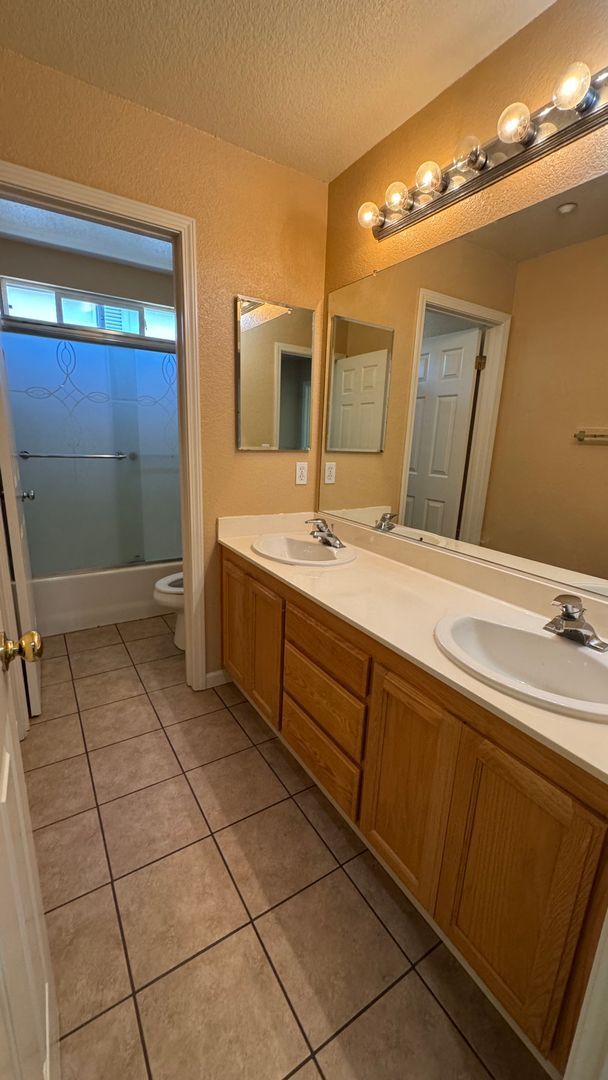 Building Photo - AVAILABLE!