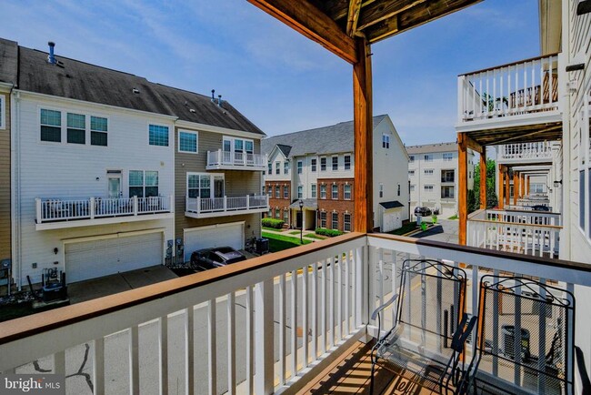 Building Photo - 19463 Promenade Dr