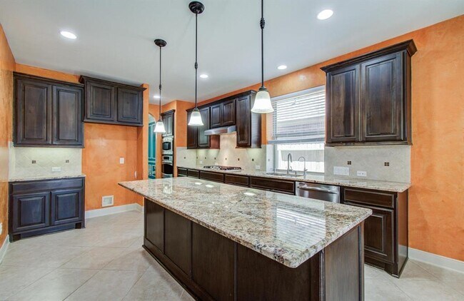 Building Photo - 4203 Scenic Valley Ln