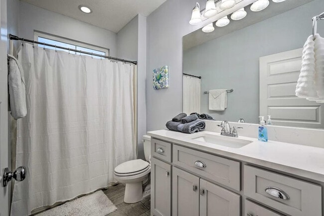 Building Photo - 3723 Tiki Dr