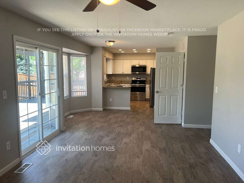 Building Photo - 3289 Blue Grass Cir