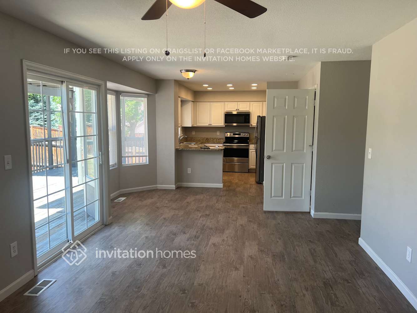 Building Photo - 3289 Blue Grass Cir