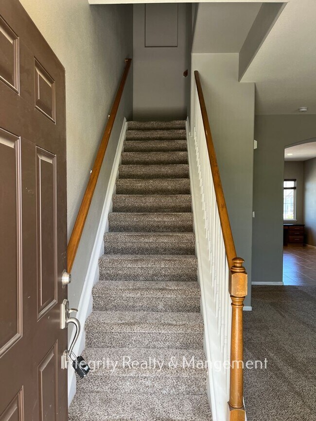 Building Photo - 1496 Royal Troon Dr